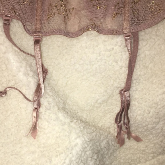 Victoria Secret lingerie - Picture 6 of 7